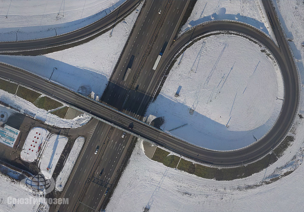 Аэроснимок дорожной развязки, сделанный БПЛА «Геоскан 201 Про»