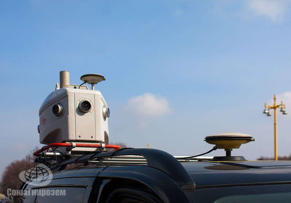 Мобильный лазерный сканер Leica Pegasus: Two на крыше автомобиля