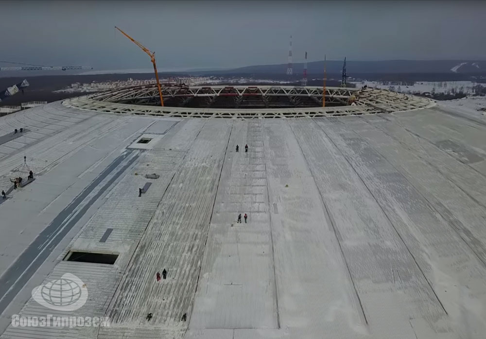 Крыша стадиона «Самара Арена» во время обмерных работ