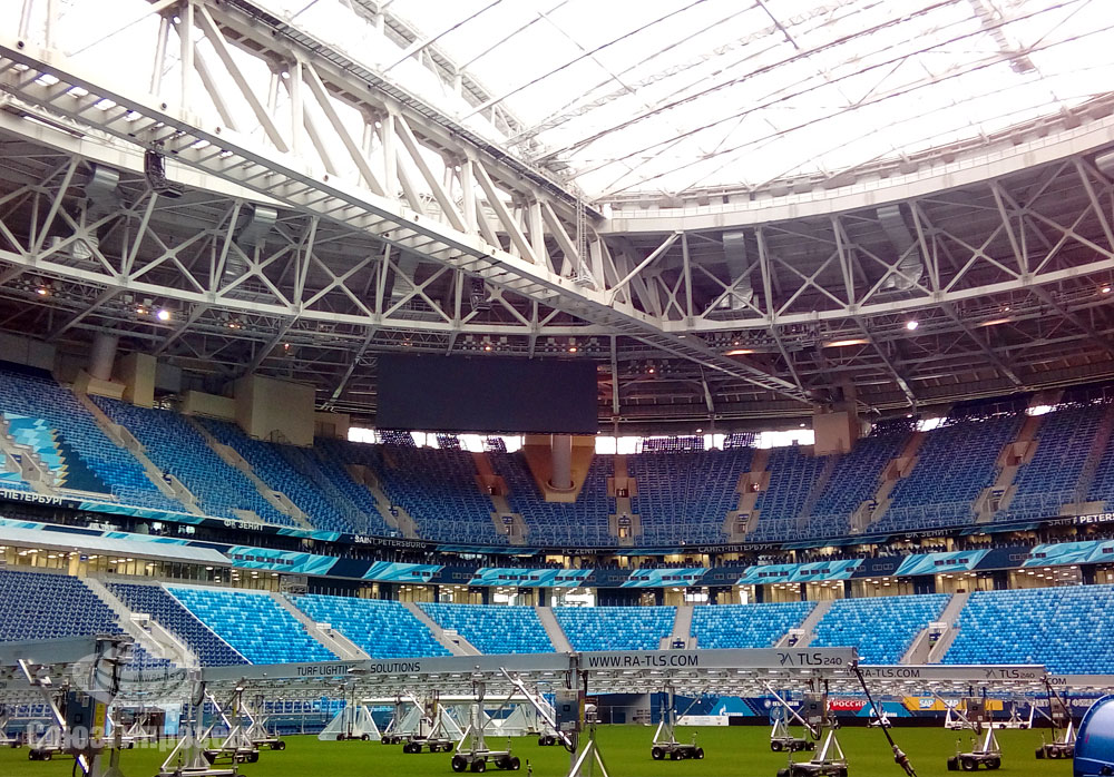 На стадионе «Санкт-Петербург Арена» во время 3D сканирования